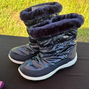 Navy Blue Winter Boots with Faux Fur Trim